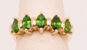 LADIES 14K YG AND TSAVORITE OVAL RING