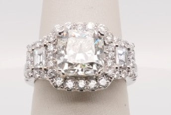 LDS 14KW 4.47CTW WITH 3.00CTR VS2/K