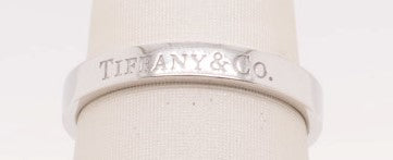 ESTATE PLATINUM TIFFANY & CO BAND SIZE 8