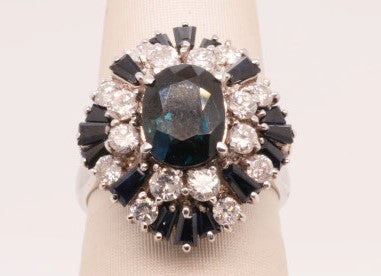 PLATINUM RING WITH DIAMOND, SAPPHIRES AND GRN TOURM