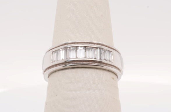LADIES 14K WG DIAMOND BGT RING