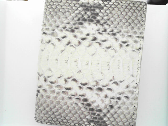 MODERN WALLET - PYTHON WHITE