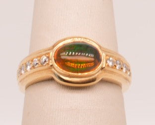 LADIES 18K YG OPAL & DIAMOND RING