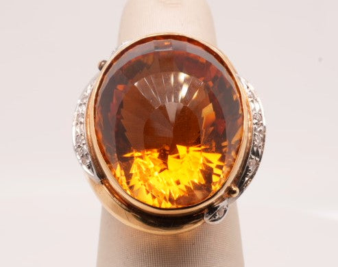 LADIES 18KYG RING CITR 28.24CT DIA 0.10CT