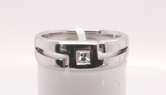 GTS 18K WG DIAMOND PRINCESS BAND APX 0.20CTW