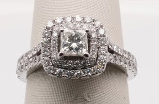 LADIES 14K WG ENG RING WITH PRINCESS CENTER DBLE CUSHION HALO AND SAPP