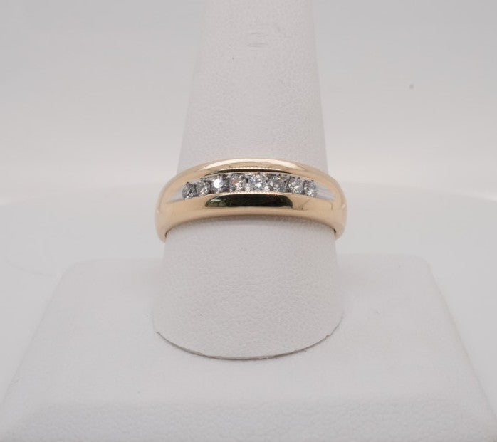 MENS 14K YG AND DIAMOND BAND STONES 0.25CTW