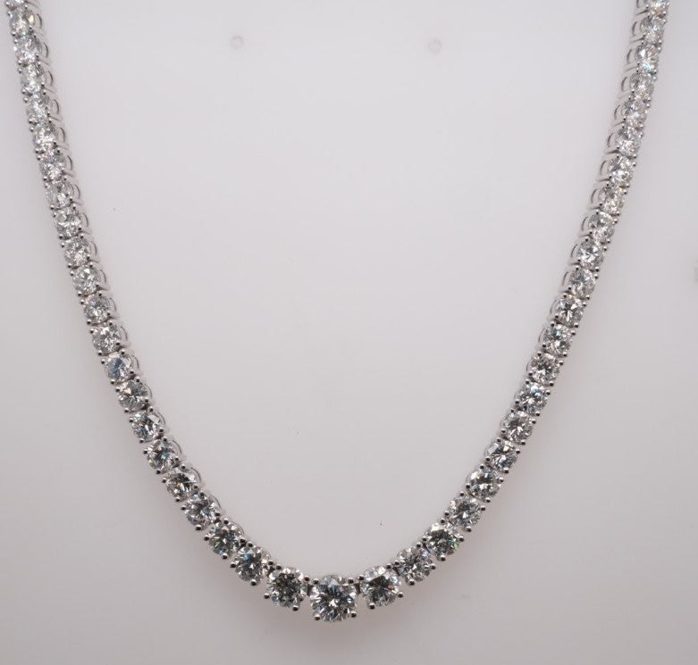 PLATINUM DIAMOND GRADUATED TENNIS NECKLACE 20.78CTW 42.4GRAMS 17"