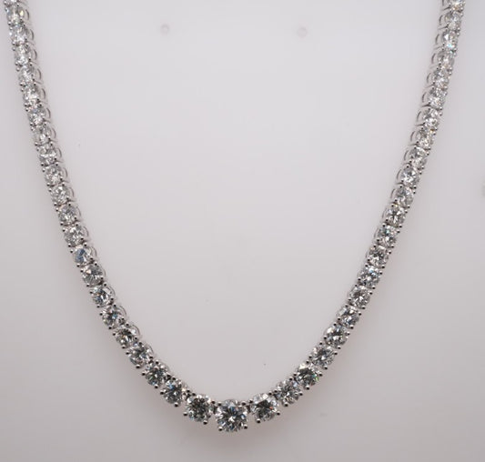 PLATINUM DIAMOND GRADUATED TENNIS NECKLACE 20.78CTW 42.4GRAMS 17"