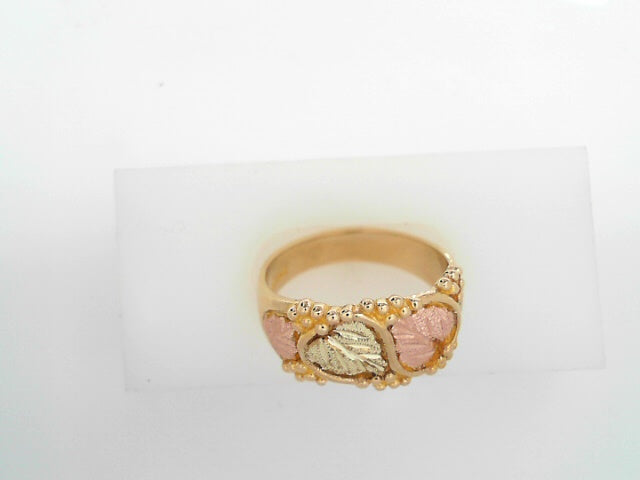 LADIES 10KYG TRI-COLOR LEAF RING