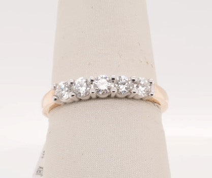 14KTT 5 STONE  DIAMOND BAND 0.50CTW