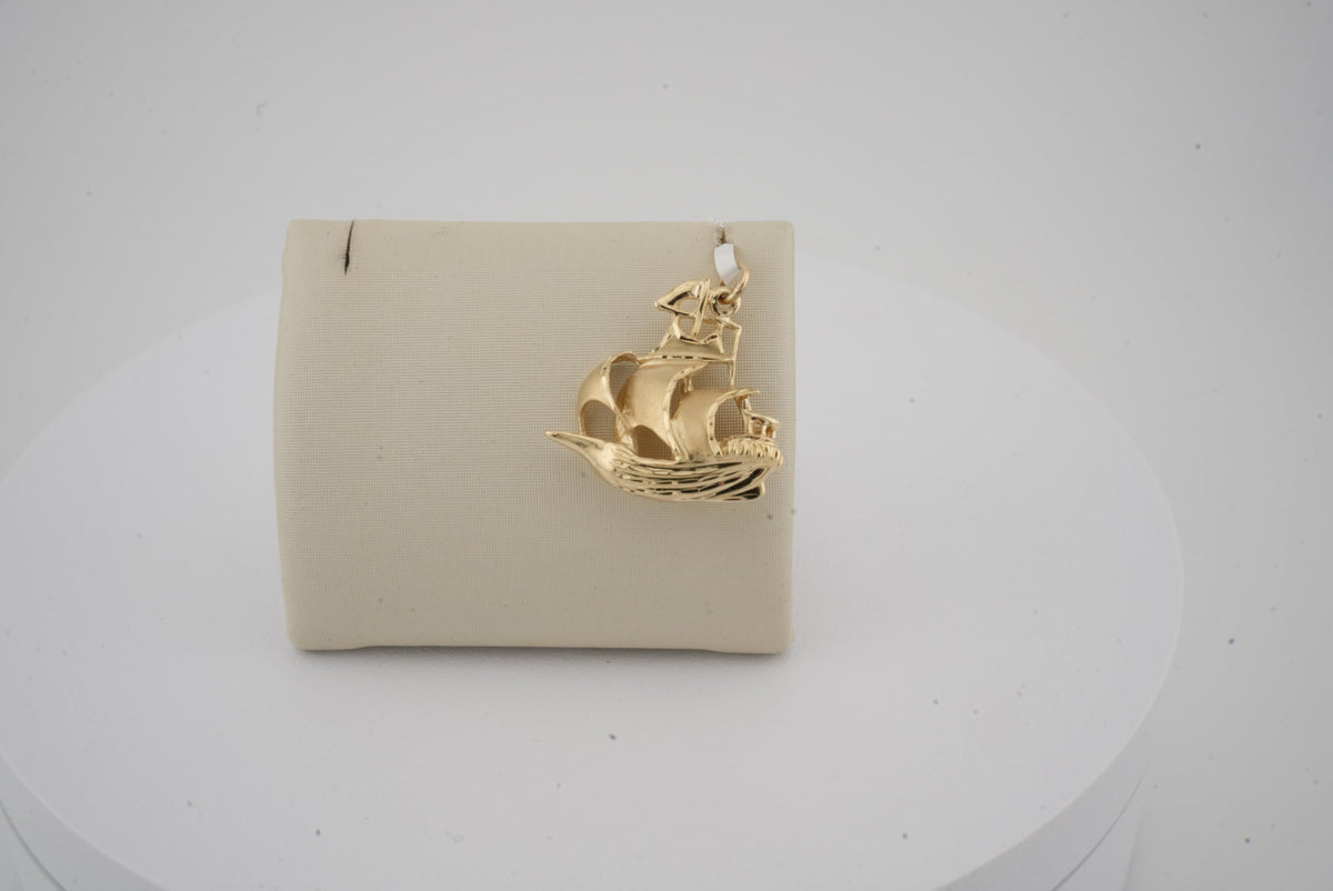 14K YG SAILBOAT CHARM