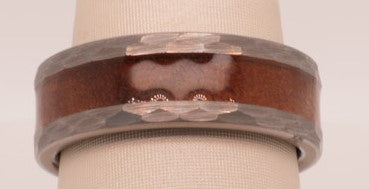 TUNSTEN 8MM WITH HAMMERED EDGES