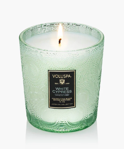 VOLUSPA WHITE CYRPESS CLASSIC CANDLE