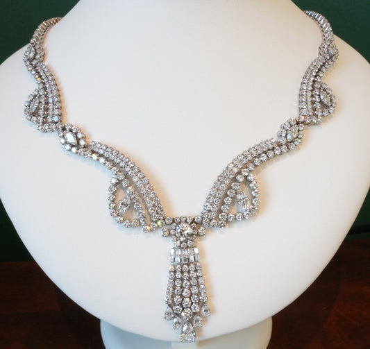 LADIES 18K DIAMOND NECKLACE