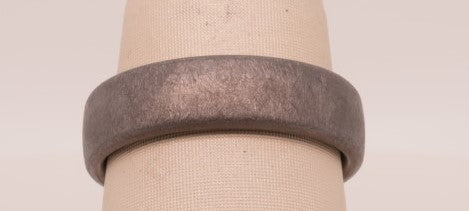 TANT-GREY 6.5MM SWIRL FINISH SZ 10