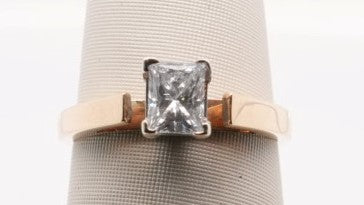 LADIES 14KY PRINCESS CUT SOLITAIRE APX 0.25CTW