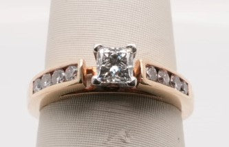 LADIES 14K YG ENG RING CENTER IGI LEO 32027338 I/VVS2 0.49CTW + APX  0