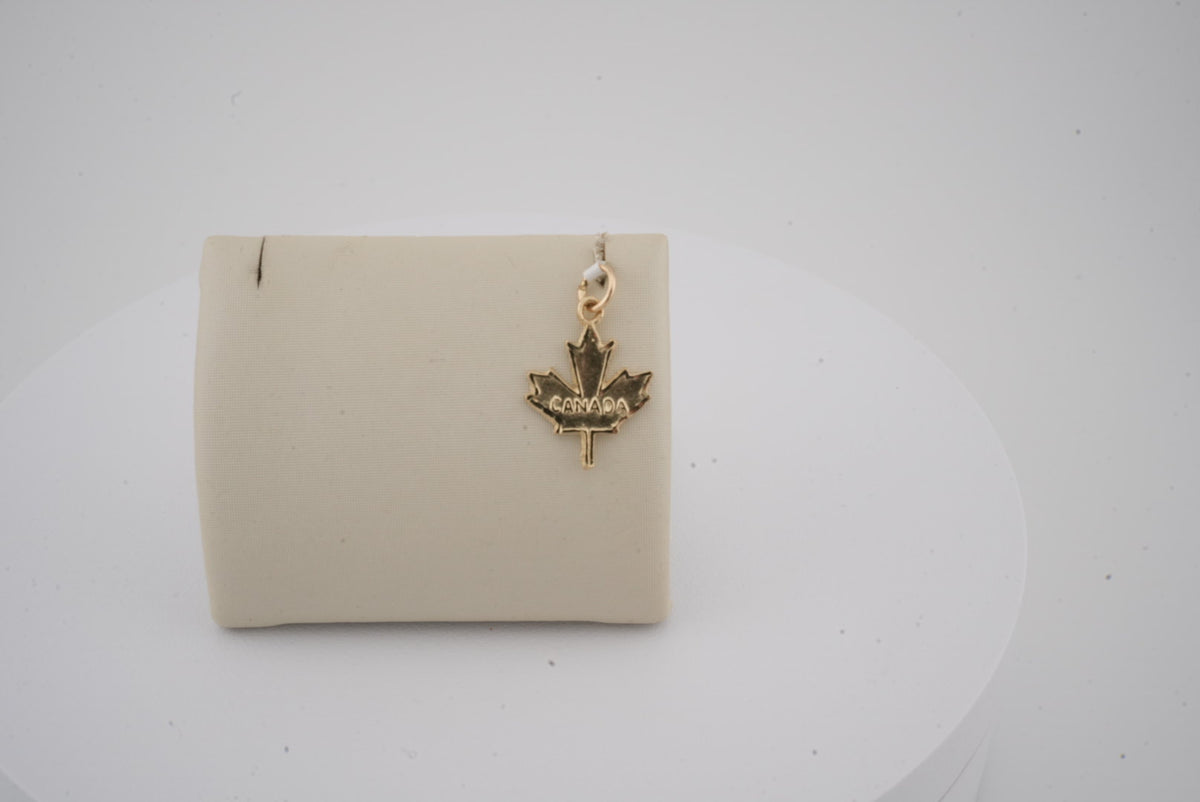 10K YG CANDA CHARM