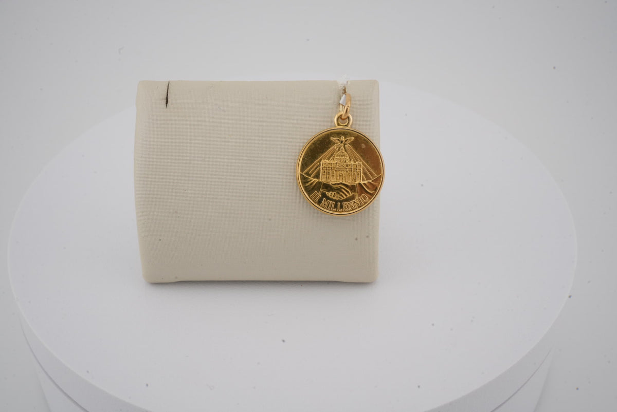 18K YG CATHOLIC CHARM GREAT JUBILEE