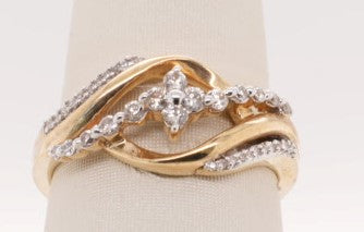 10K YG 0.25 CTW DIAMOND RING