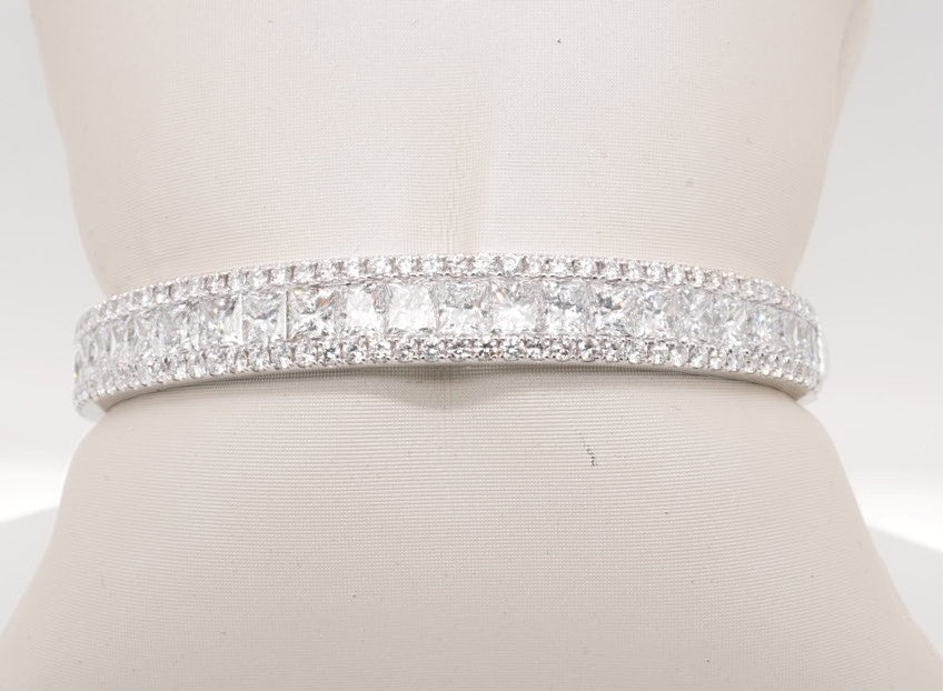 LADIES 14K WG BANGLE DIAMOND BRACELET 9.68CTW