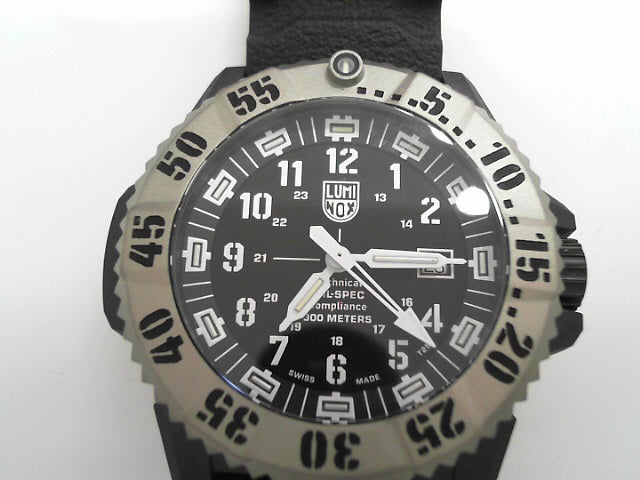LUMINOX TECHNICAL MIL SPEC COMPLIANCE 46MM