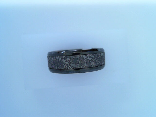 8MM DROP BVLD EDGE METEORITE CTR TANTALUM  SZ6.5