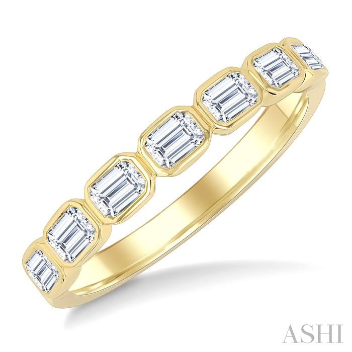 14K YG EAST WEST EMERALD SHAPE DIAMOND RING 0.70CTW