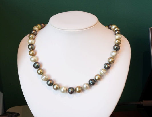 GREEN PEARL NECKLACE 11.5MM WITH 14KYG PEARL CLASP 18"