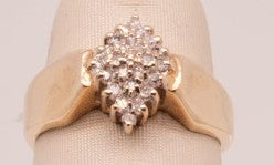 LADIES 14K YG CLUSTER ESTATE RING