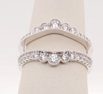 LADIES 14K WG  V SHAPE JACKET BAND 30 STONES 0.50CTW