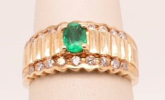 LADIES 14K YG EMERALD OVAL AND DIAMOND RING