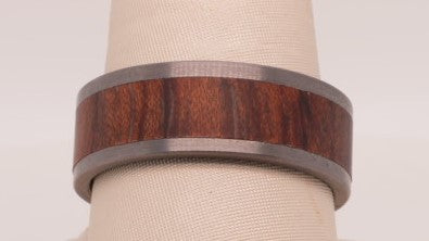 8MM STRGT EDGE ROSE WOOD CTR TANTALUM  SZ 10