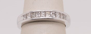 ESTATE 14K WG LADIES PRINCESS DIAMOND BAND APX 0.40CTW