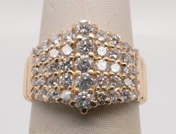18K YG 9 ROWS SHARED PRONG FASHION RING APX 1.75CTW