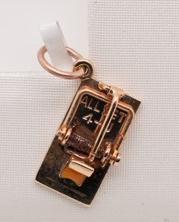 14KY MOUSE TRAP CHARM