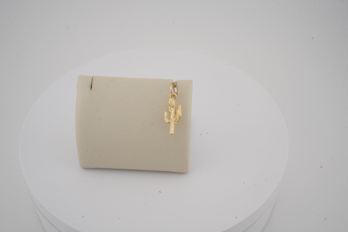 14K YG CACTUS CHARM