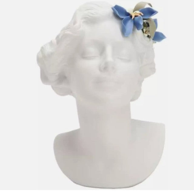 Lladro Daisy With Flowers Figurine