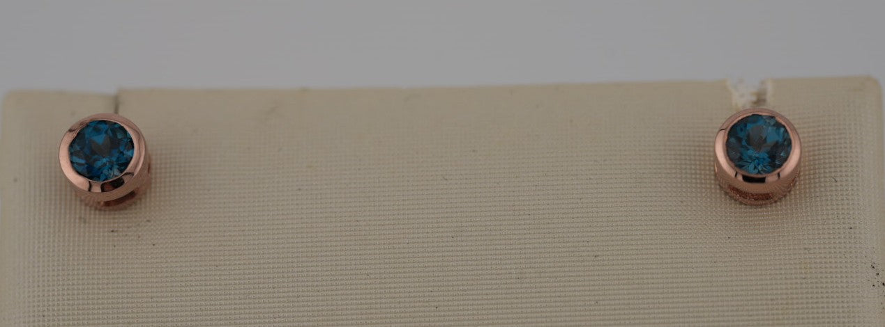 10KR LONDON BLUE TOPAZ STUD EARRINGS