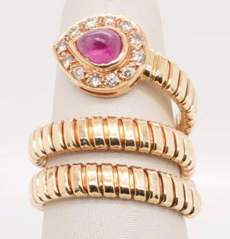 18K YG PEAR RUBY 0.97CT & DIAMOND 0.23CT RING