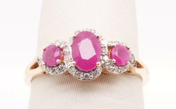 14K RG 3 STONE 0.9 CT RUBY 0.14 CT DIAMOND