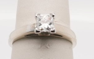 LADIES 14K WG PRINCESS SOLITAIRE PLAT HEAD H/VS1 0.71CTW LEO 46588S